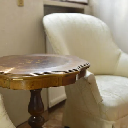 Apartamento 赞highly Recommened Lovenice Spacious Close To Train Station 威尼斯华人民宿旅馆
