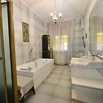 赞highly Recommened Lovenice Spacious Close To Train Station 威尼斯华人民宿旅馆